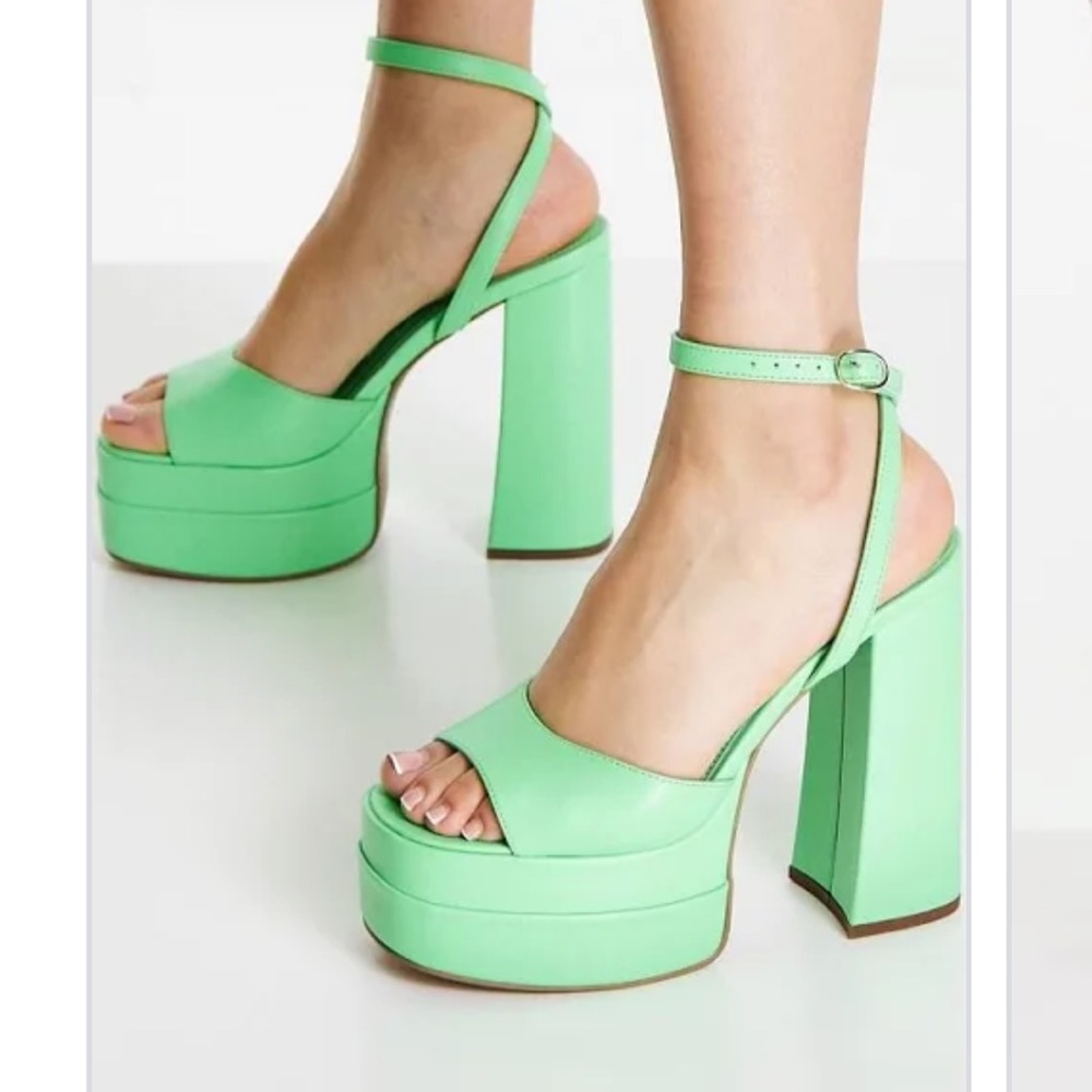 Green Open Toed Chunky Heel Platform Sandals Neve… - image 1